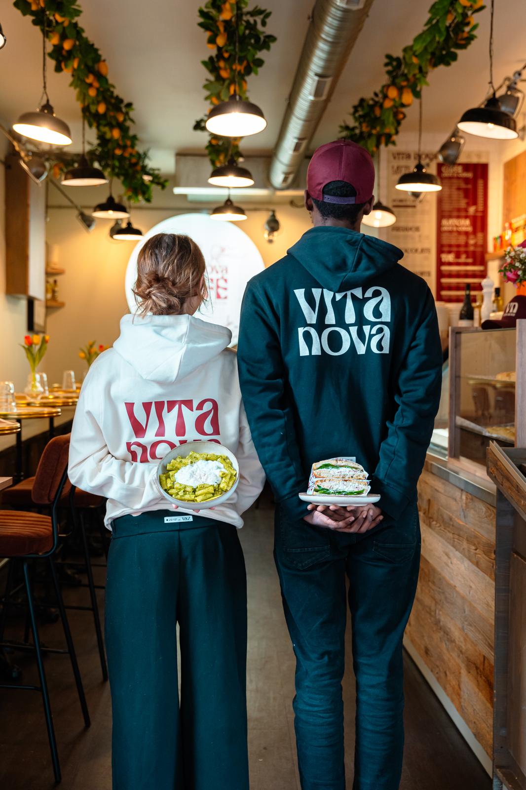 staff vita nova cafe caen